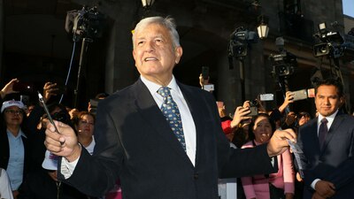 AMLO acudió a votar en la Alcaldía de Tlalpan