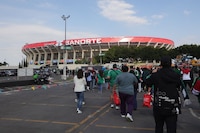 Muere aficionado al interior del Estadio Azteca; se encontraba en estado de ebriedad