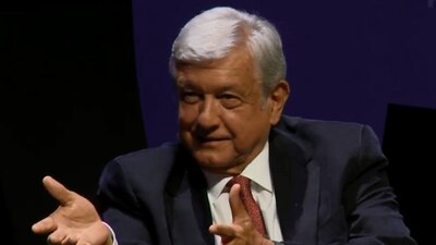 AMLO acudió a un encuentro con estudiantes en Nuevo León