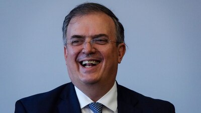 Abrió una línea de WhatsApp para que los ciudadanos le hagan preguntas