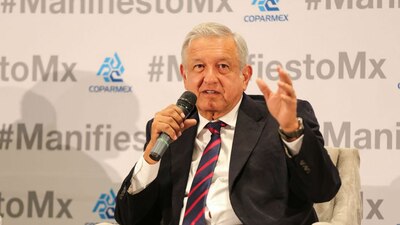 AMLO pidió al sector empresarial mexicano que colaboren juntos para beneficio de México
