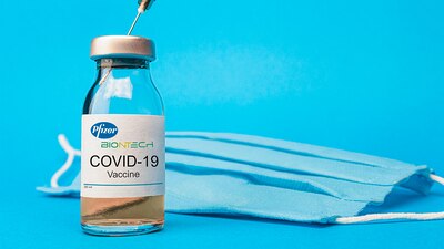 Expertos creen que la vacuna de Pfizer puede funcionar pese  a la nueva cepa de Reino Unido