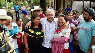 Viajó este fin de semana para supervisar el avance de programas sociales