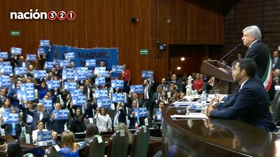 Los panistas durante el discurso de AMLO