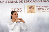 “Migrantes mexicanos generan el 10% del PIB en EU”, asegura Sheinbaum