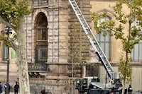 ¿En menos de 10 minutos y con una grúa? Te contamos cómo ocurrió el robo al Museo de Louvre