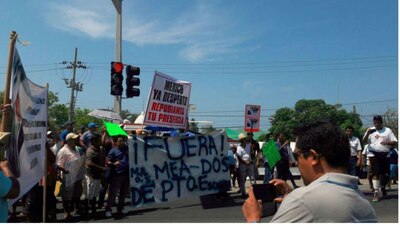 El candidato de tricolor no fue bien recibido en Puerto Escondido