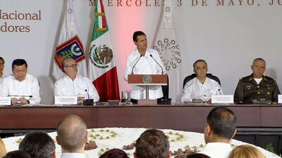 El presidente mexicano le pidió a los gobernadores que garanticen la paz para las elecciones de junio próximo
