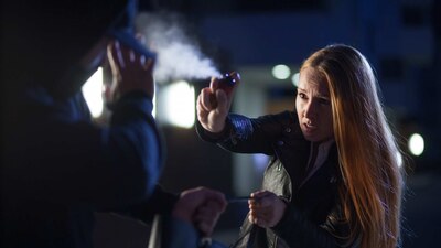 Las mujeres podrían defenderse de sus agresores