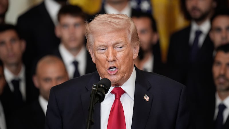 Trump asegura que Irán “está totalmente derrotado y que quiere un acuerdo”