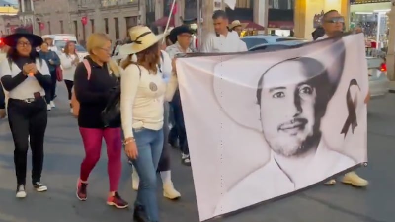 Marcha pacífica: cientos se movilizan en Michoacán para exigir justicia por Carlos Manzo