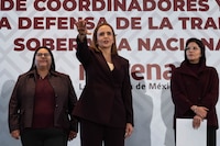 Clara Luz Flores, o el Titanic regio de Morena