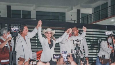 La ahora candidata sustituyó a su padre, Félix Salgado Macedonio