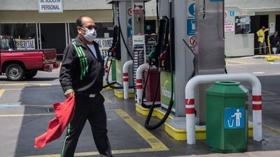 Una maniobra del SAT podría aumentar los precios de los combustibles