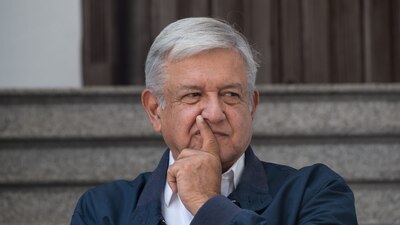 El presidente respondió a las criticas sobre la oficina desordenada
