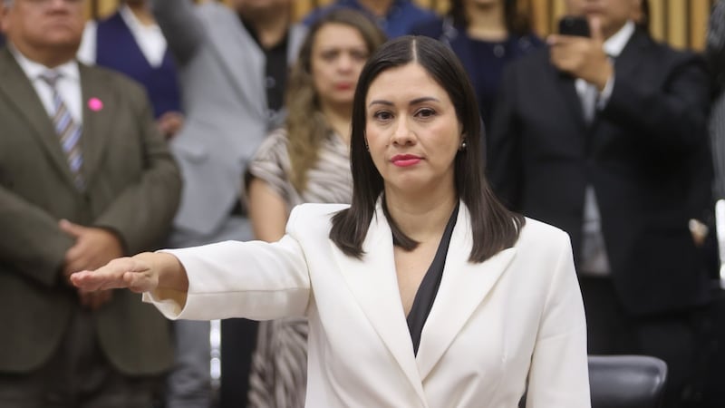 Blanca Yassahara Cruz García asume presidencia interina del INE tras renuncia de Taddei