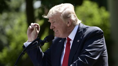El magnate dijo que el acuerdo beneficia al mundo a costa de EU