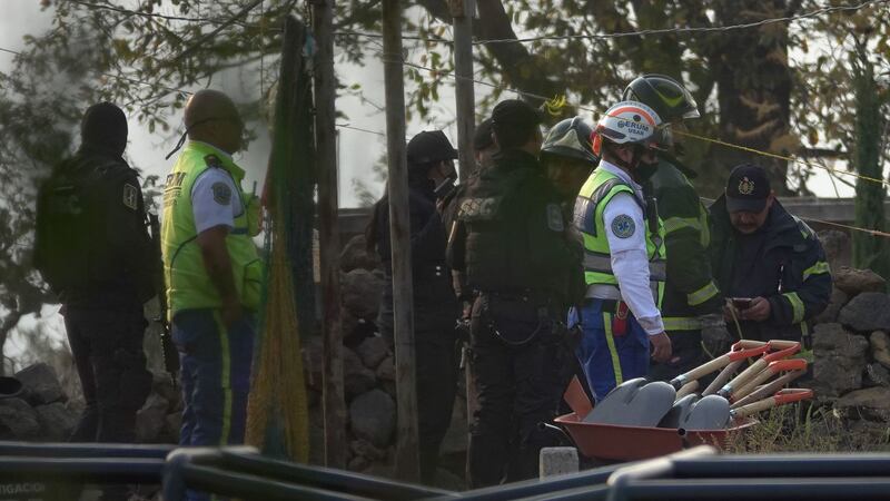 Hallan fosa clandestina con al menos 10 cuerpos en Irapuato, Guanajuato