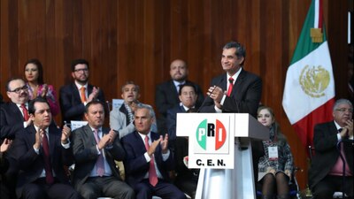 El líder del PRI quiere conectar con la generación millennial