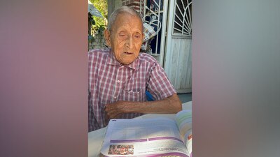 Don Paco se convirtió en el alumno de mayor edad en graduarse en Guerrero