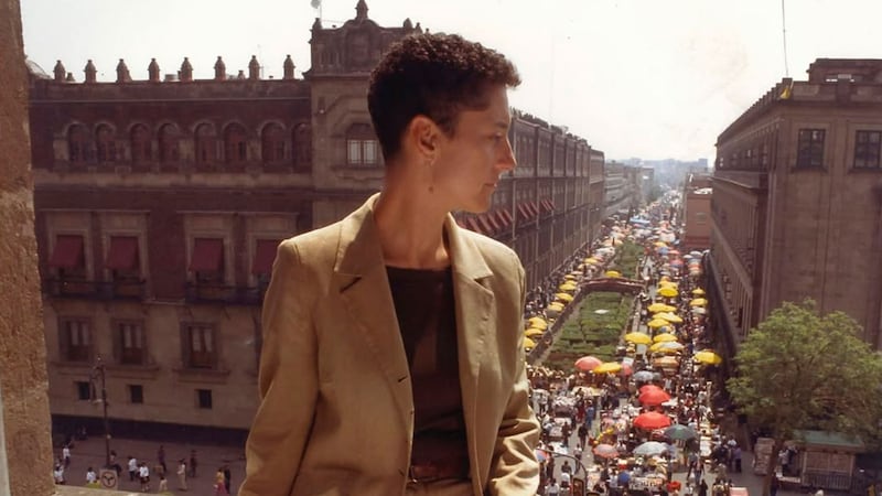 “Hace algunos ayeres”: Sheinbaum comparte foto de cuando era funcionaria con AMLO en la CDMX