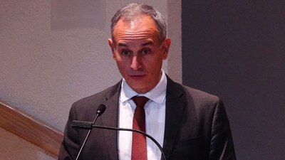 El subsecretario dijo que Ómicron no está provocando hospitalizaciones