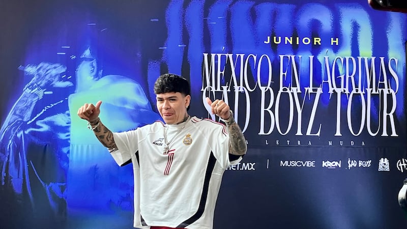 Dejan narcomanta al cantante Junior H; le exigen que no se presente en Tijuana