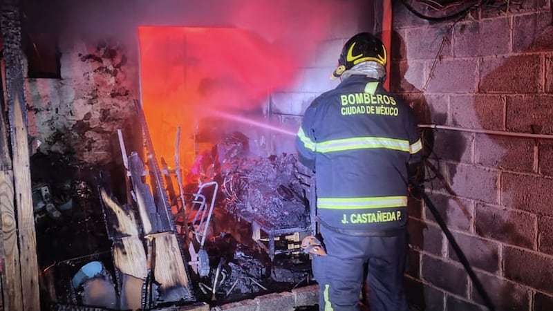 Tragedias en Xochimilco: 2 personas y 11 perritos mueren en distintos incendios
