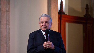 El mandatario cree que la detención de Emma Coronel tiene que ver con Genaro García Luna