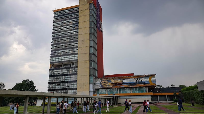 Grabarán con letras de oro la frase “475 años de la Universidad de México 1551-2026″ en San Lázaro