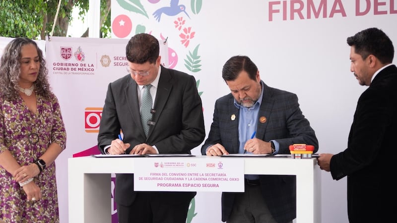 SSC y Oxxo lanzan programa para apoyar a mujeres que se sientan en riesgo en calles de CDMX