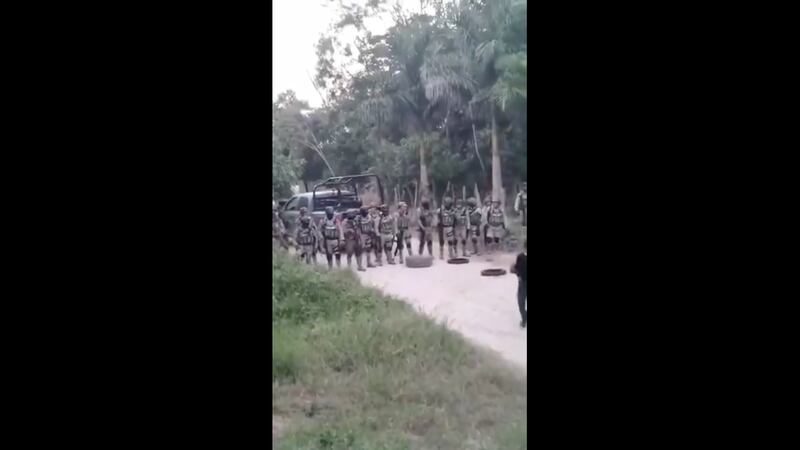 Pobladores retienen a militares en Chiapas; les exigen enfrentar al crimen