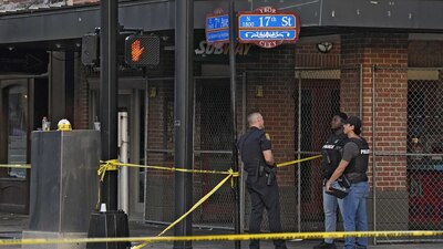 Una pelea entre dos grupos se tornó mortal en Florida, EU, al convertirse en tiroteo