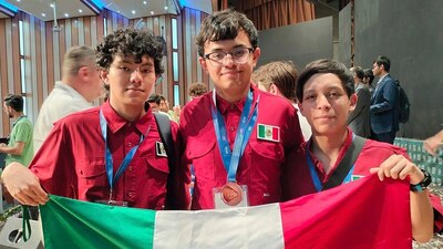 Resolvió problemas de termodinámica, mecánica y electromagnetismo en la parte teórica
