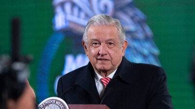 El mandatario asegur´que el dinero no es de las dependencias y organismos, sino del pueblo