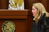 En sesión de despedida, Loretta Ortiz reprocha deuda histórica en justicia, de parte de la SCJN
