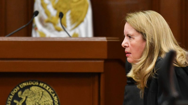 En sesión de despedida, Loretta Ortiz reprocha deuda histórica en justicia, de parte de la SCJN