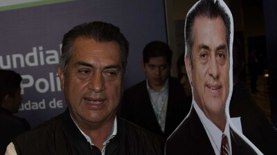 El candidato independiente difundió su número de WhatsApp para que la ciudadanía lo contacte