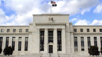 La pausa del Banco Central de EU hace que se sincronice otra vez con Banxico