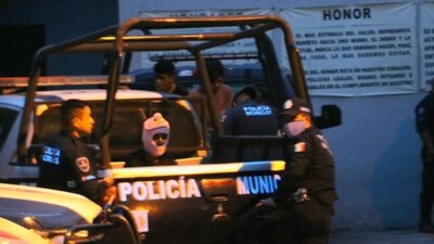 14 jóvenes fueron detenidos, pues golpeaban a quienes estuvieran fuera de sus casas esta pandemia