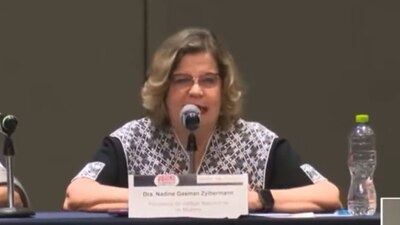 Exhortó a la mujeres en puestos de toma de decisiones que lo hagan muy bien