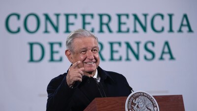 El presidente fue criticado por desayunar con Carlos Slim