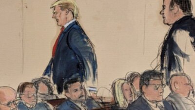 A la escritora E. Jean Carroll, por difamarla tras acusarlo de abuso