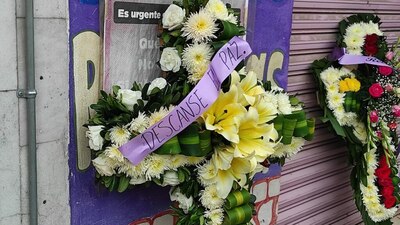 Pese a que los pasajeros de la combi exigieron al chófer llevar a Daniel al hospital más cercano, el periodista llegó sin signos vitales.