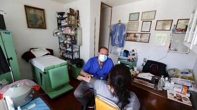 Aunque suelen ser el primer contacto, los médicos de familia son los que pasan probablemente más desapercibidos