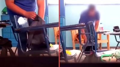 Maestro es captado robando pertenencias y dinero dentro de las mochilas de sus alumnos