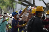Comandante pide a autoridades colombianas dejar trabajar a los Topos Aztecas