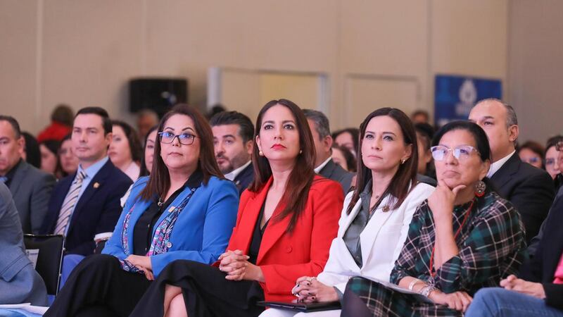 Sancionan a funcionarios y a la gobernadora de Guanajuato por desacato