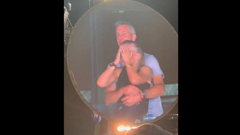 Astronomer inicia investigación por presunta infidelidad del CEO Andy Byron en concierto de Coldplay