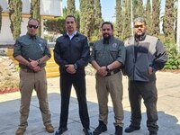 Asesinan a balazos a capacitadores policiales en taquería de Jalisco